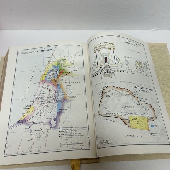 VTG Hardcover NIV New International Version Holy Bible Zondervan Illustrated pad - Picture 11 of 16